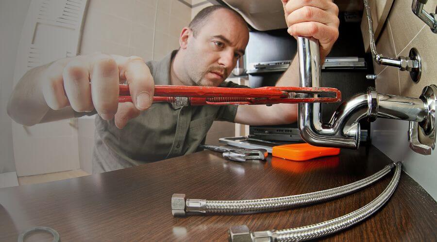 Local annual plumbing maintenance in Bladensburg, OH